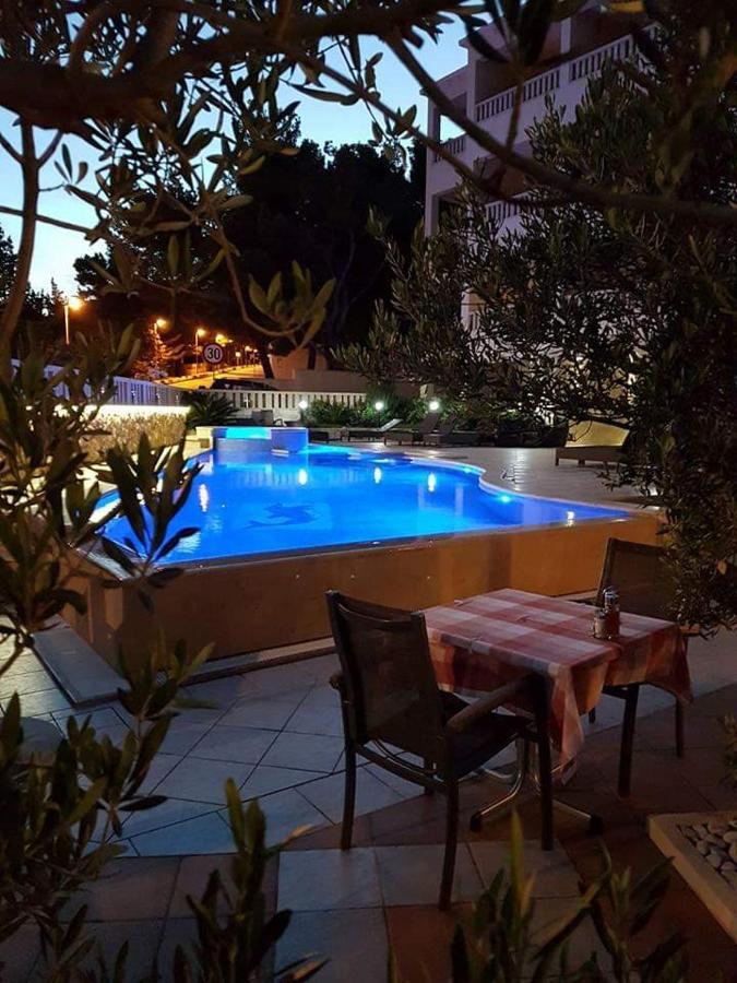 Hotel Villa Dzamonja Bol Exterior photo